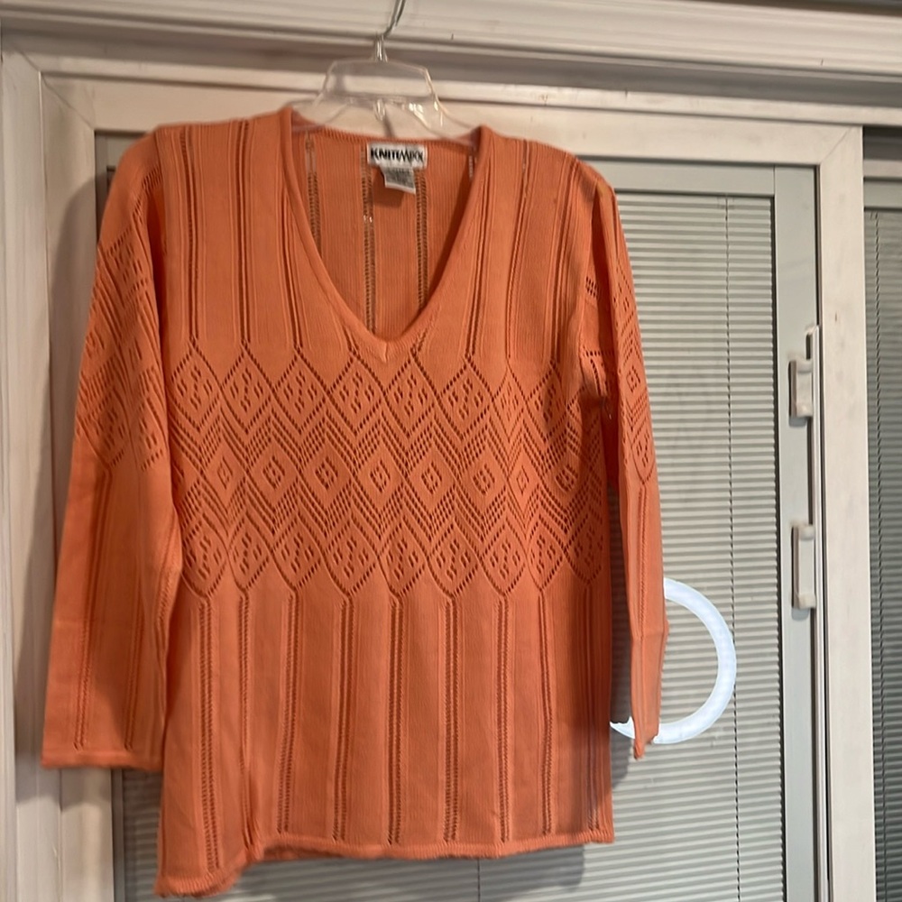 KnittMixx , 100 acrylic sweaters, NWOT, size M